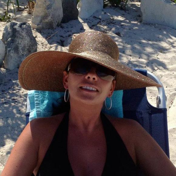 Meet your Posher, Mikael - Picture 1 of 1